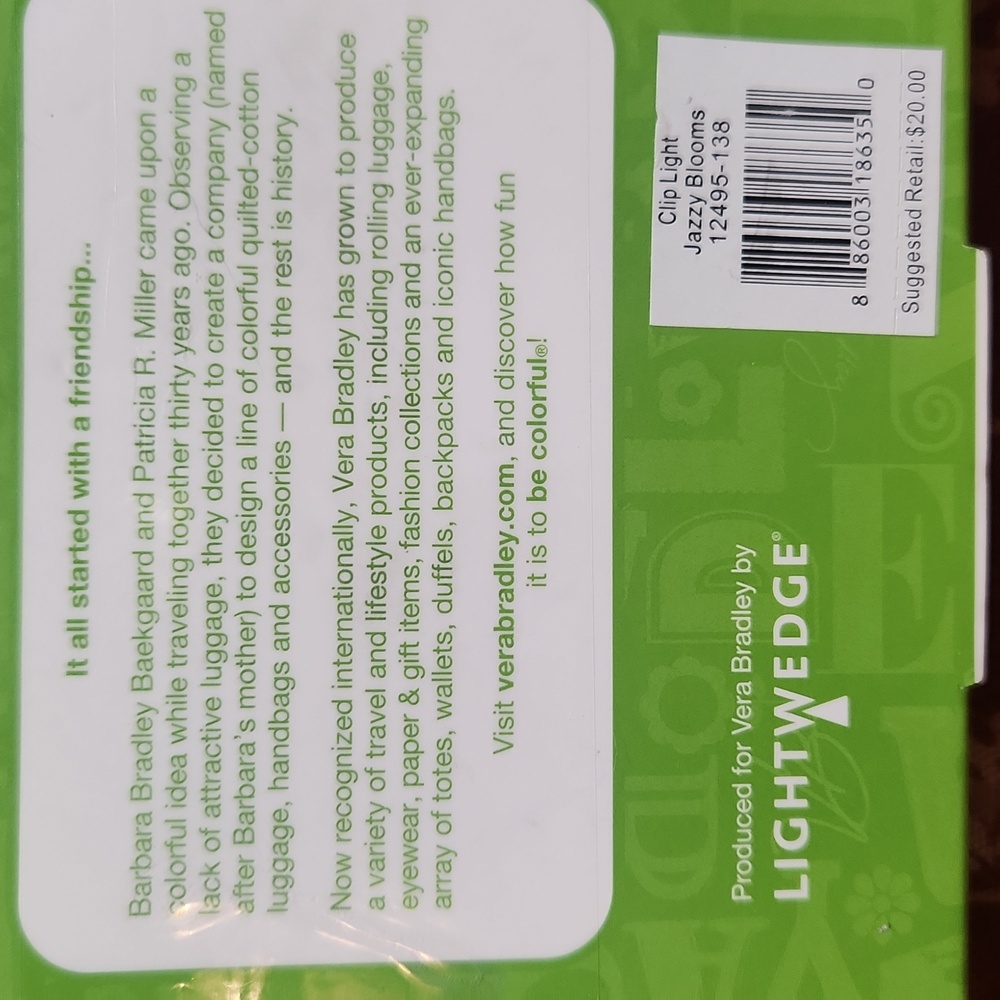 VERA BRADLEY clip light. - Picture 6 of 8